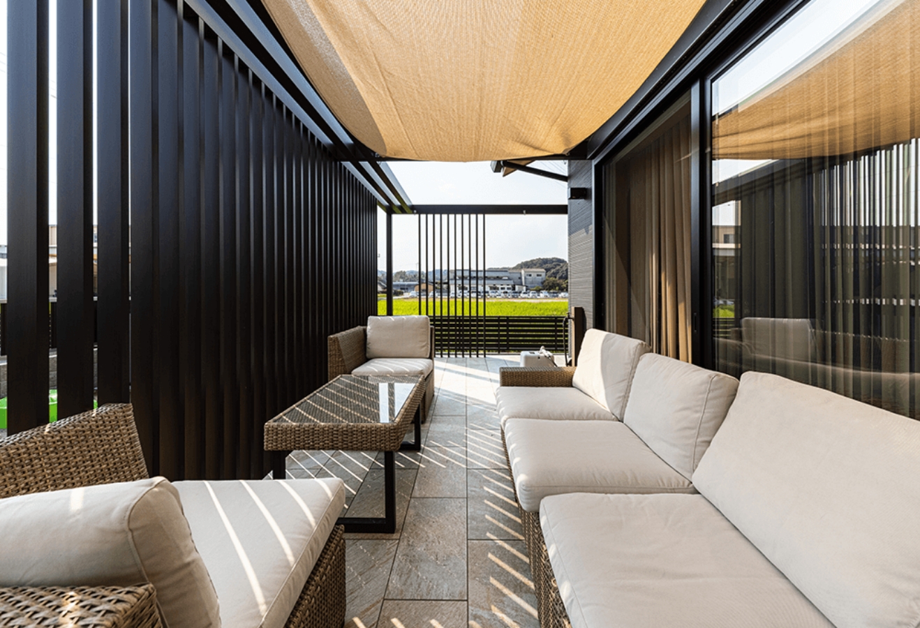 広々としたおしゃれなテラス